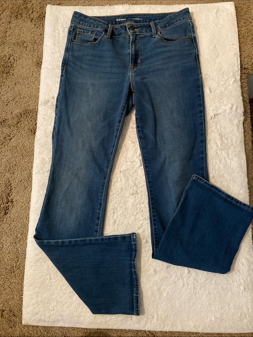 Old Navy Women's Mid Rise Kicker Boot Cut Jeans in Medium Blue Wash